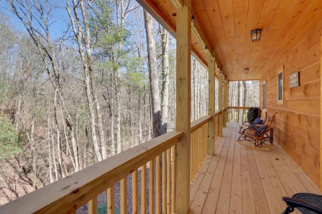 New Serene, Fun & Comfy Cabin- Covered Deck, Grill, Arcade Murphy Zewnętrze zdjęcie