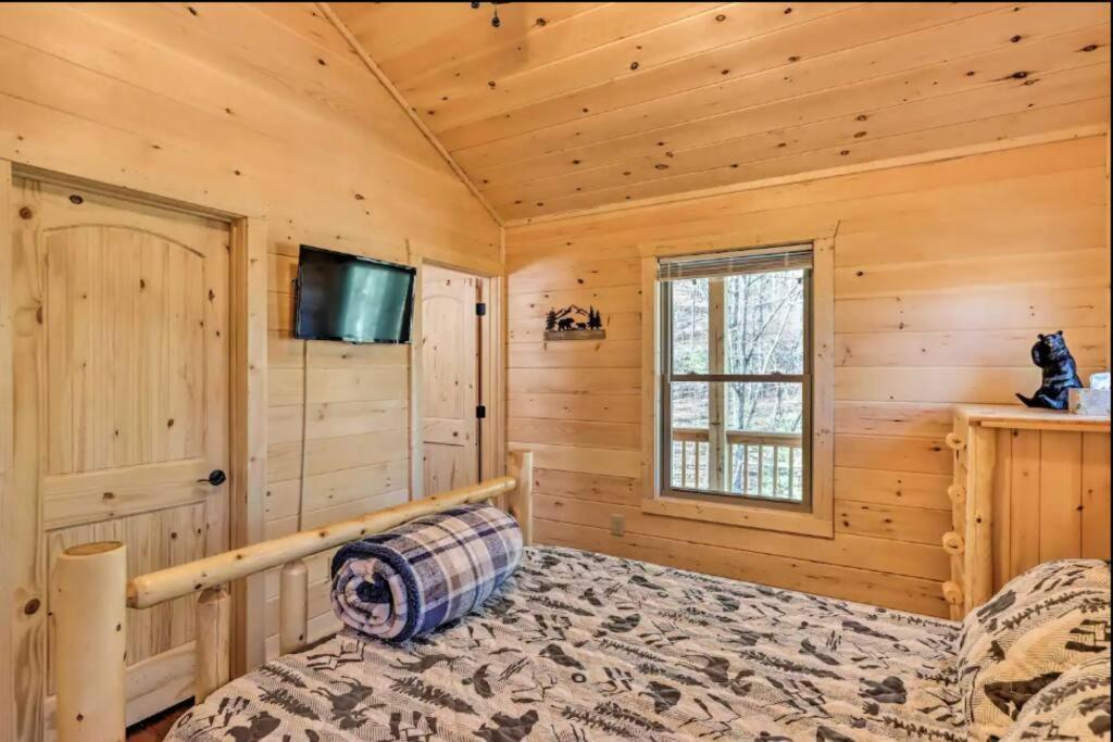 New Serene, Fun & Comfy Cabin- Covered Deck, Grill, Arcade Murphy Zewnętrze zdjęcie